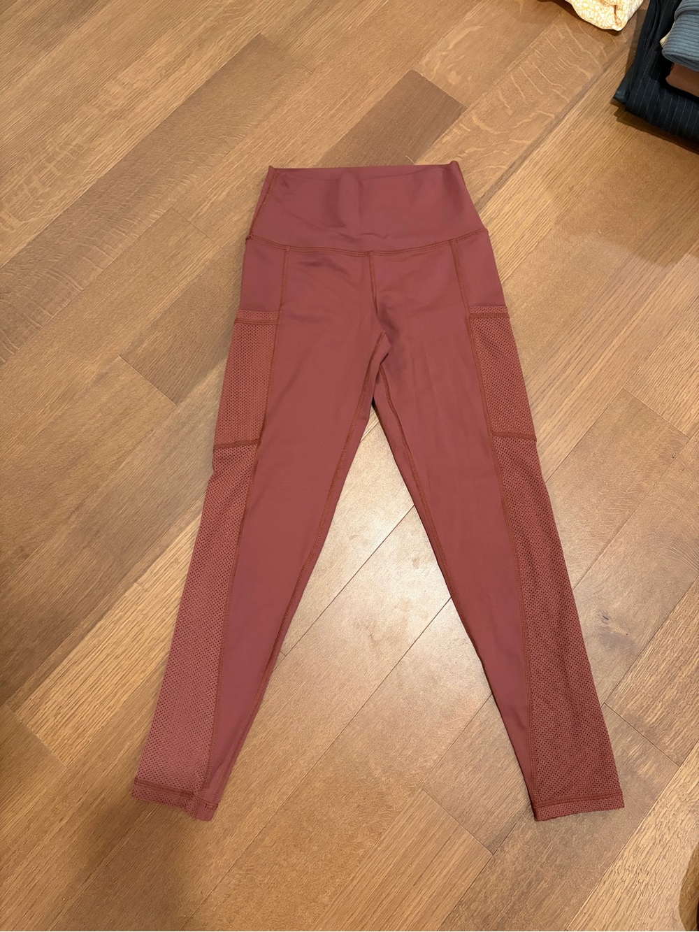 Aerie High-Waist Mesh Leggings